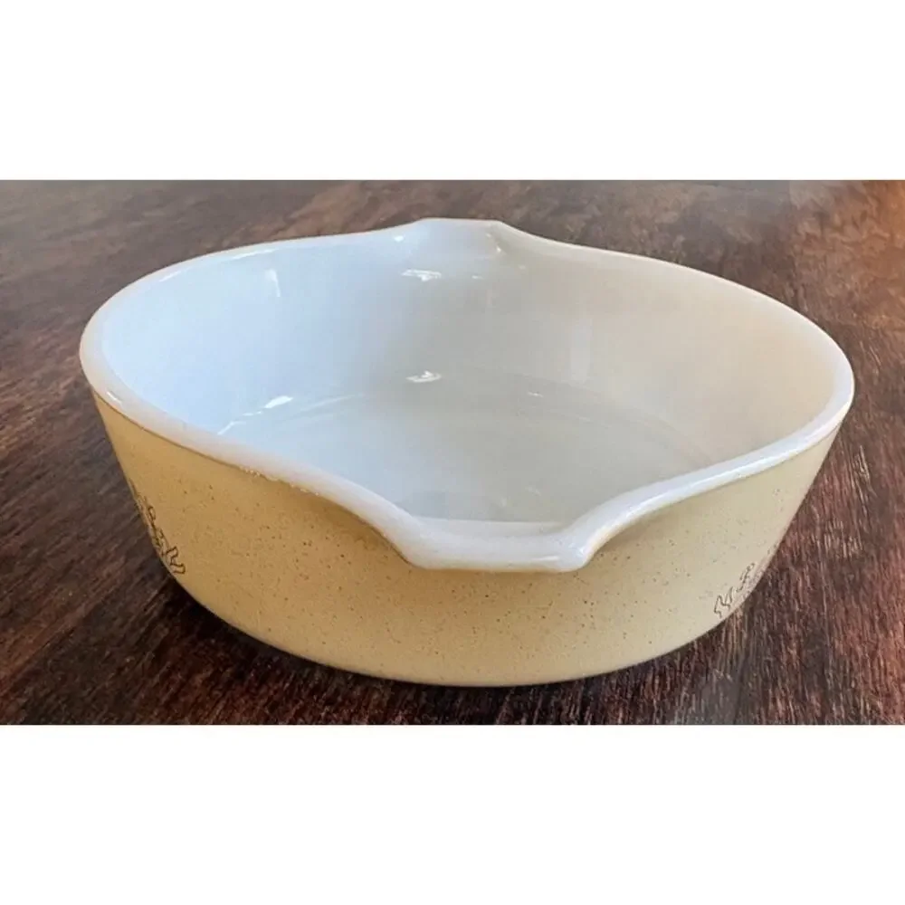 Pyrex Forest Fancies Small Casserole Dish 471 Vintage 1 Pint Round White Almond